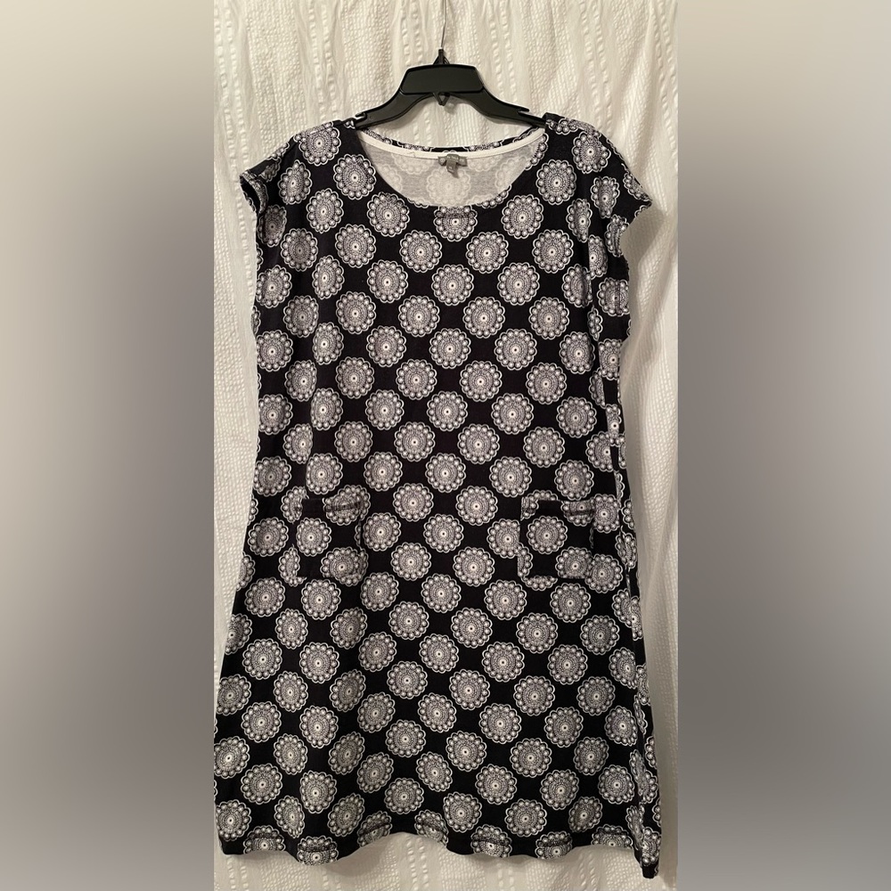 T by Talbots geometric dress size XL black and white